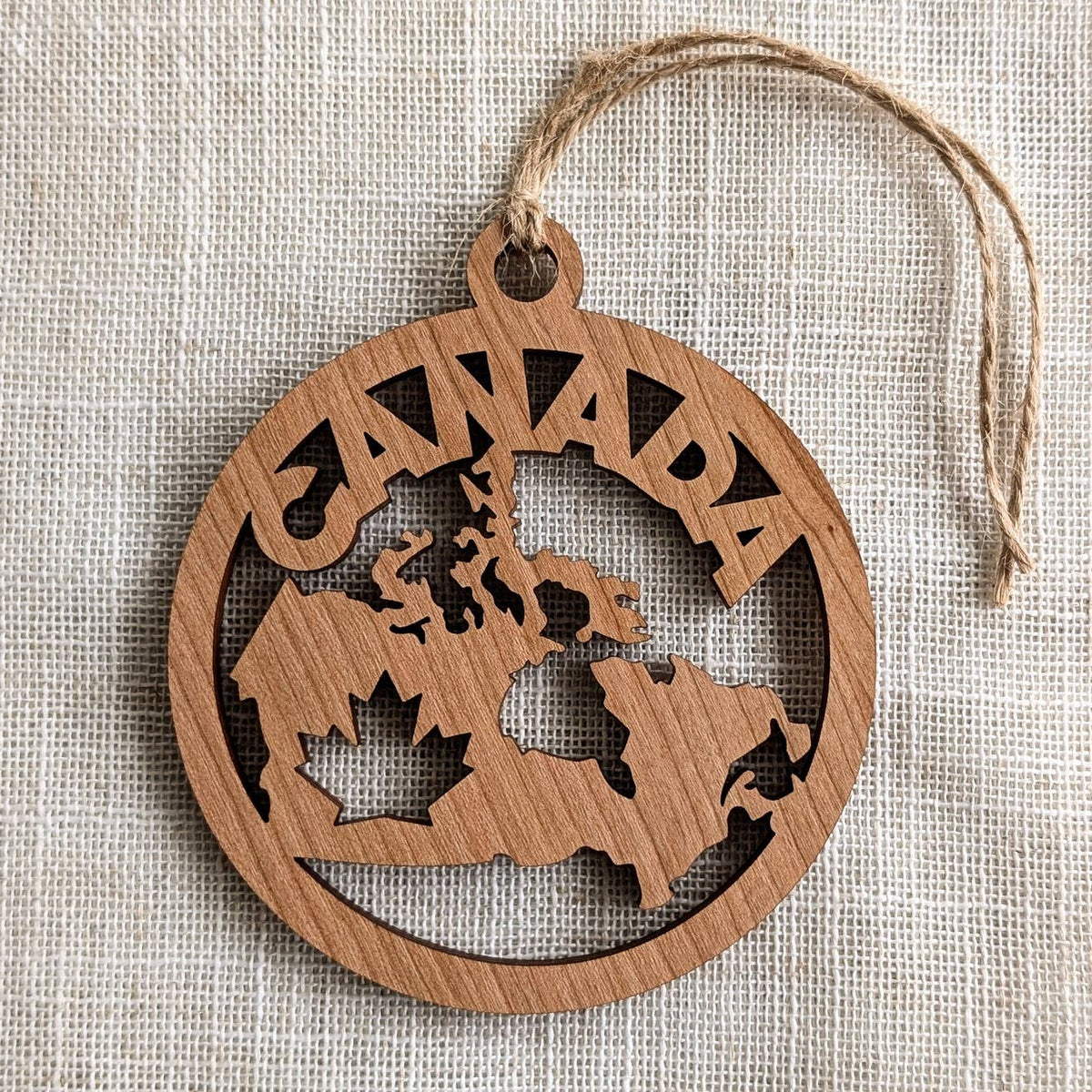 Canada Souvenir Ornament / Wood Christmas Gift